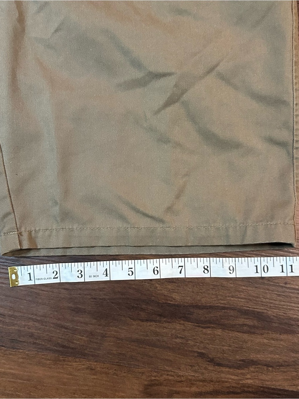 Vintage Y2K/90s Billabong Men's Cargo Shorts in Khaki - Picture 8 of 9
